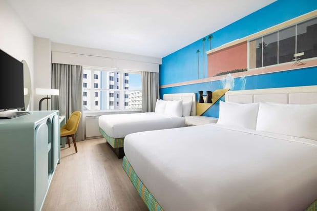 Images Hotel Continental Miami Beach, Tapestry Collection by Hilton