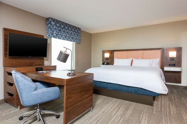 Images Hampton Inn & Suites by Hilton Marshalltown