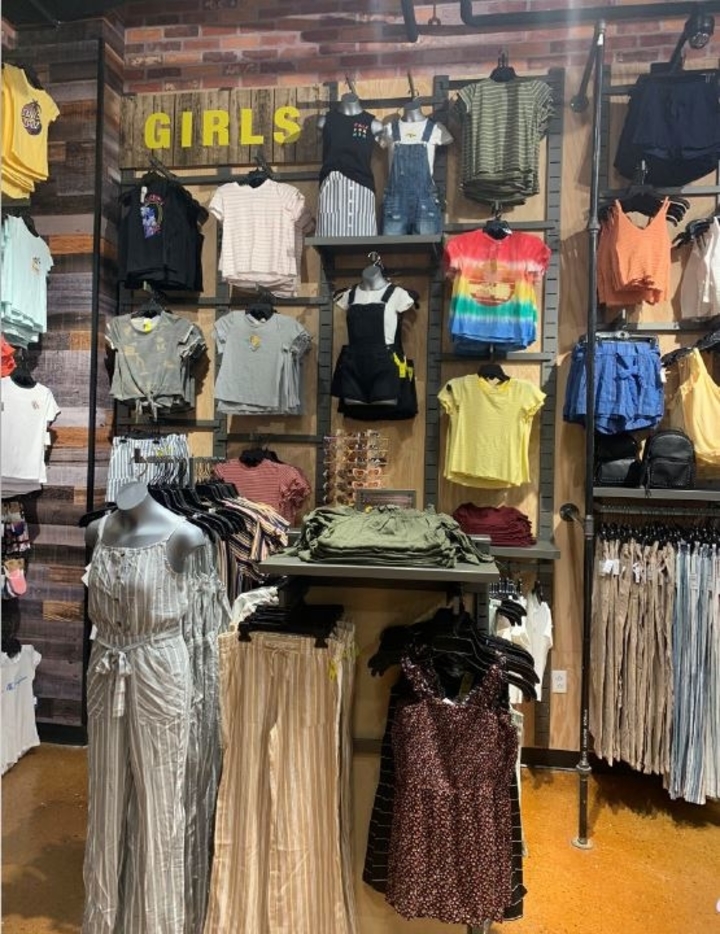 Tillys  Men, Women and Kids' Clothing & Shoe Store