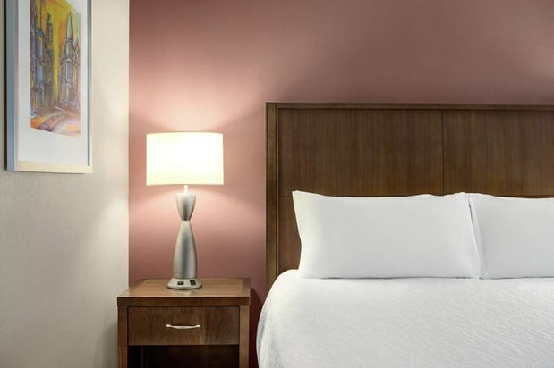 Images Hilton Garden Inn Louisville Downtown