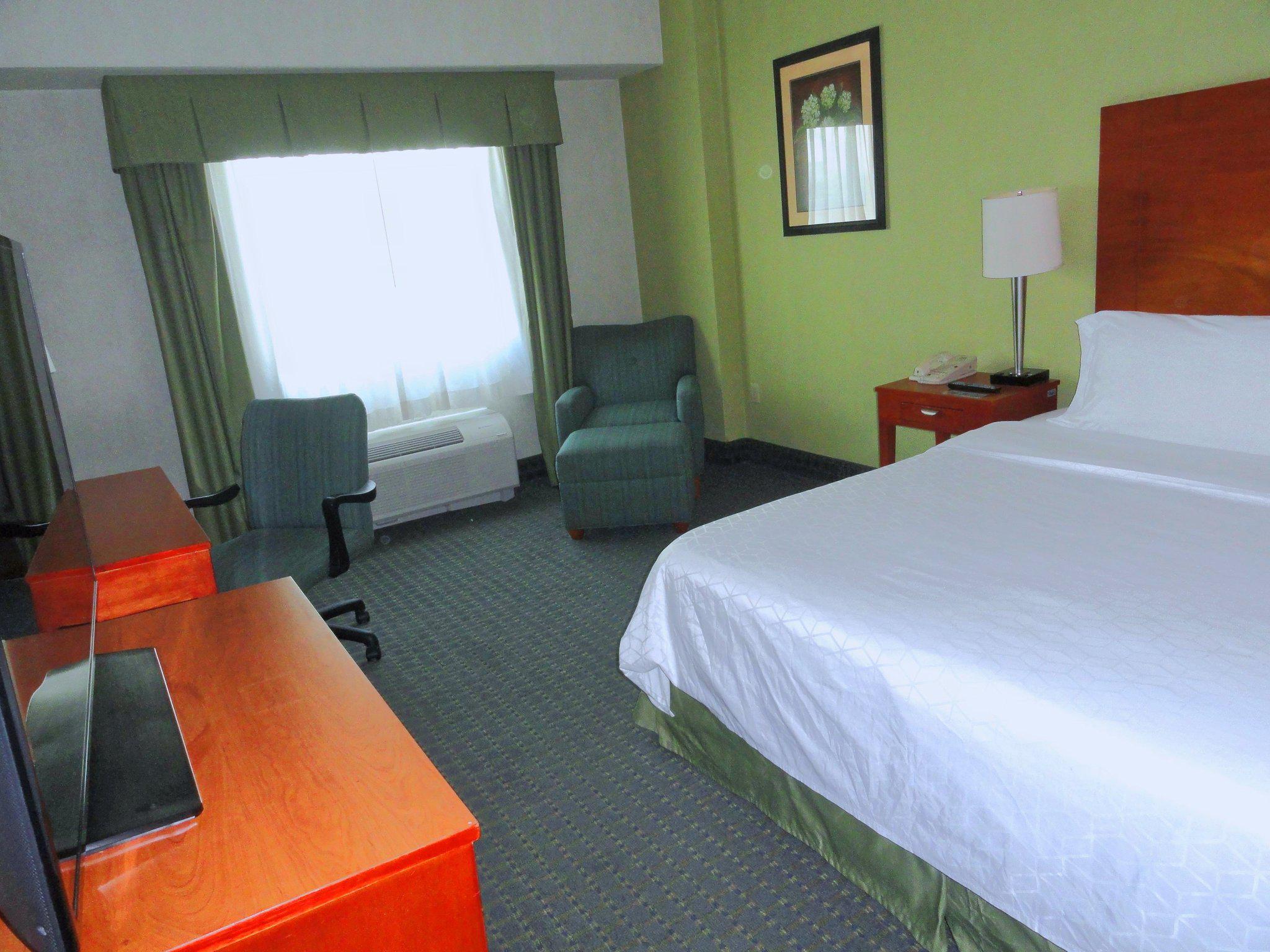 Images Holiday Inn Express & Suites Toluca Zona Aeropuerto, an IHG Hotel