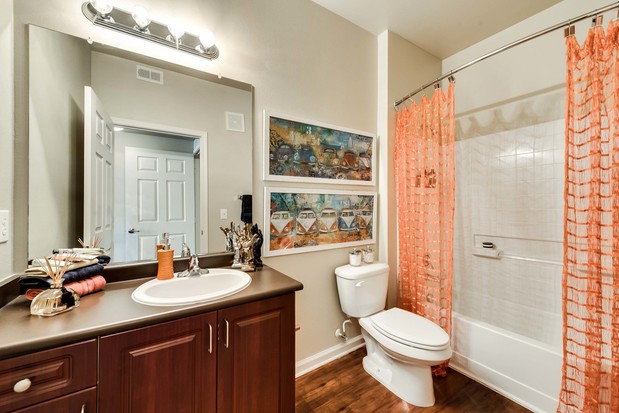 Images Maverick Place Apartments
