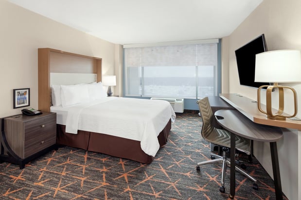 Images Holiday Inn Chicago Oakbrook by IHG