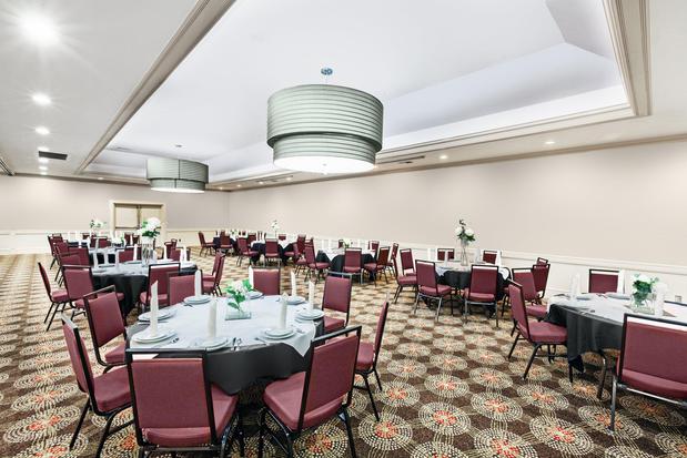 Images Holiday Inn Tyler - Conference Center by IHG