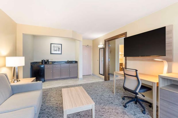 Images Best Western Glenview -Chicagoland Inn and Suites