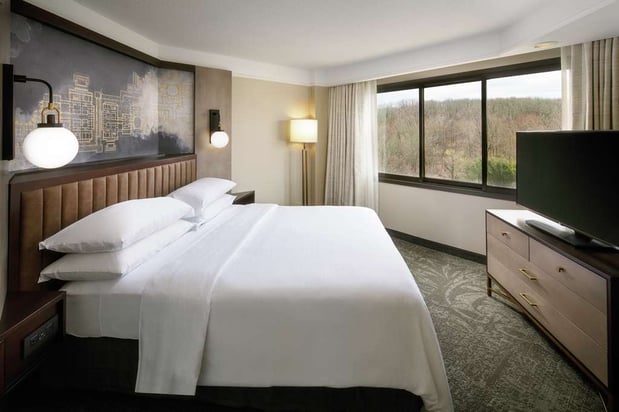 Images Embassy Suites by Hilton Tysons Corner