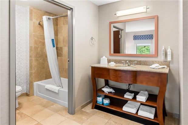Images Hampton Inn & Suites Grove City