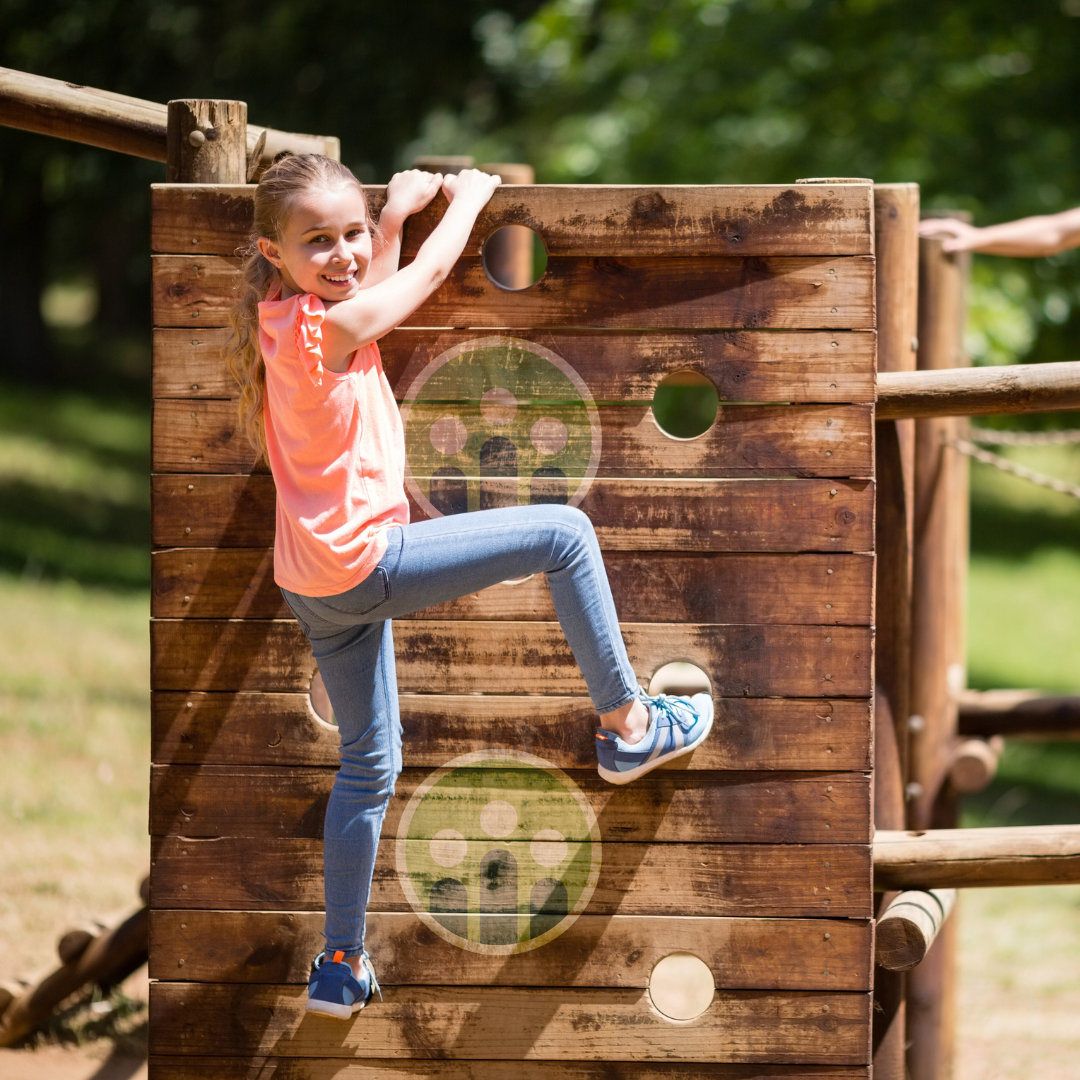 KIDS PLAYING