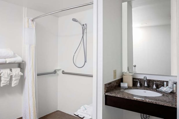 Images Hilton Garden Inn Atlanta Perimeter Center