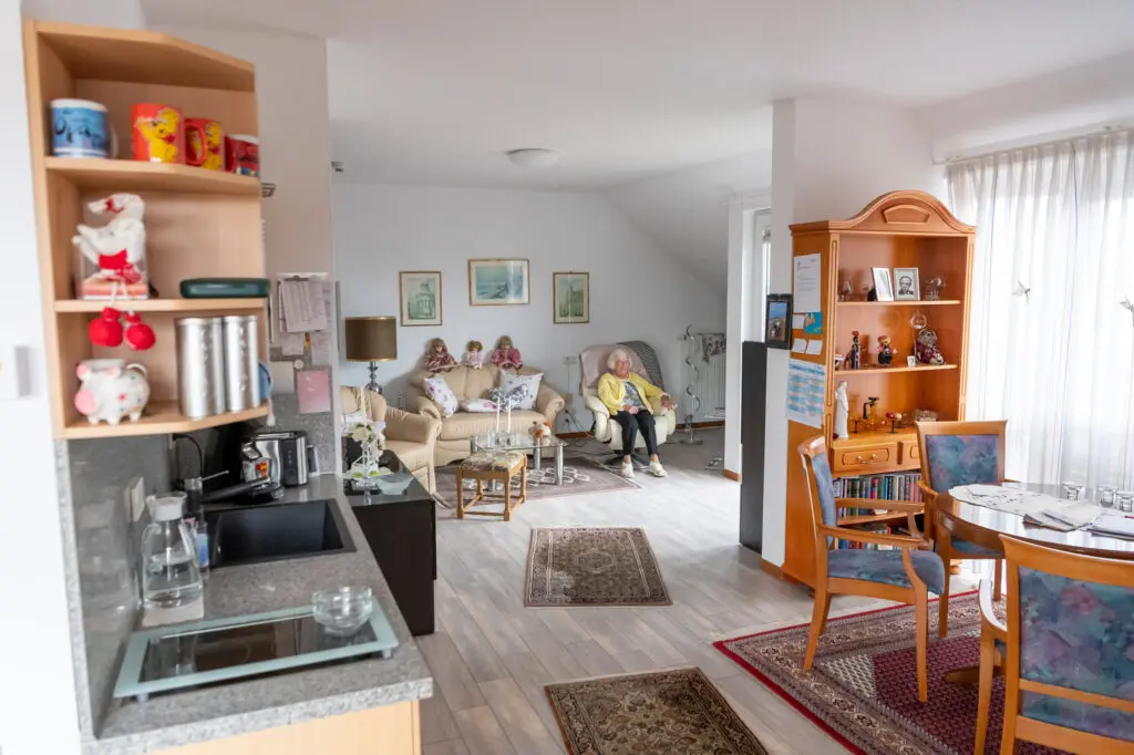 Zentrum für Betreuung und Pflege Phönix Köln-Weidenpesch, Neusser Str. 669-673 in Köln