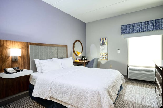 Images Hampton Inn Janesville