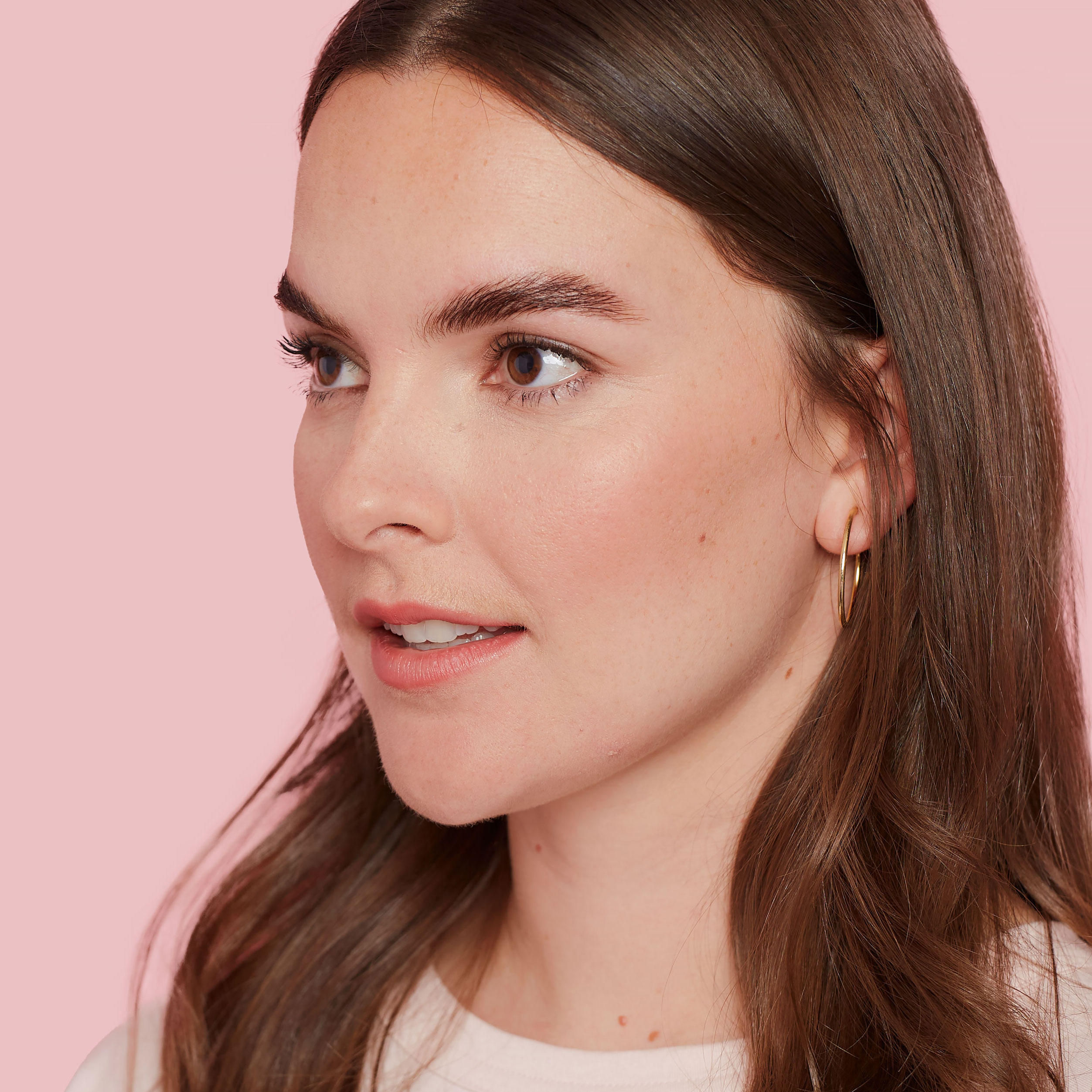 Images Benefit BrowBar Depilación de Cejas