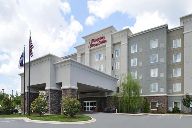 Images Hampton Inn & Suites Greensboro/Coliseum Area