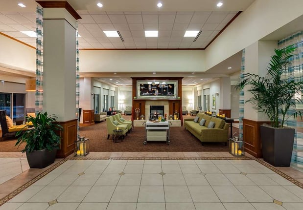 Images Hilton Garden Inn Lake Forest Mettawa