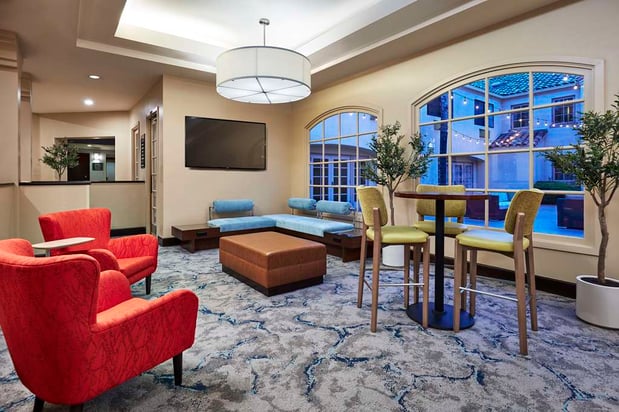Images Hilton Garden Inn Valencia Six Flags