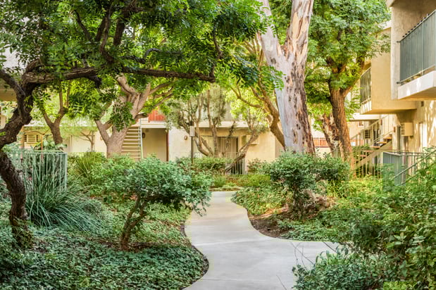 Images Village Pointe Apartments