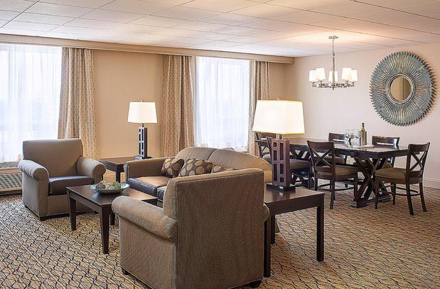 Images Holiday Inn Hartford Downtown Area, an IHG Hotel