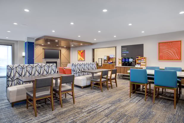 Images Holiday Inn Express & Suites Terre Haute by IHG