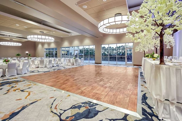 Images Embassy Suites by Hilton Jonesboro Red Wolf Convention Center