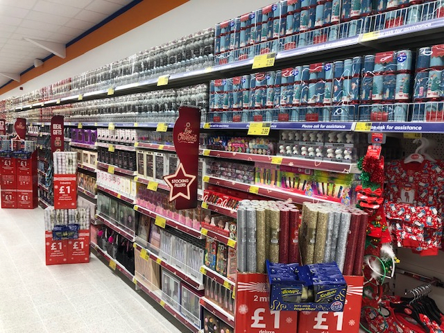 B&M's brand new store in Hoyland stocks a beautiful Christmas, everything from decorations, lights and Christmas trees, to gift bags wrapping paper, selection boxes and much more!