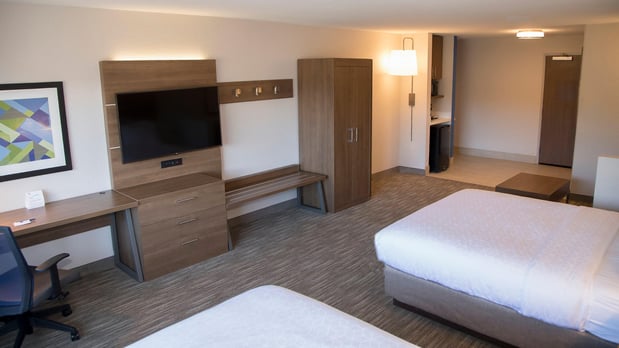 Images Holiday Inn Express & Suites Colorado Springs North by IHG