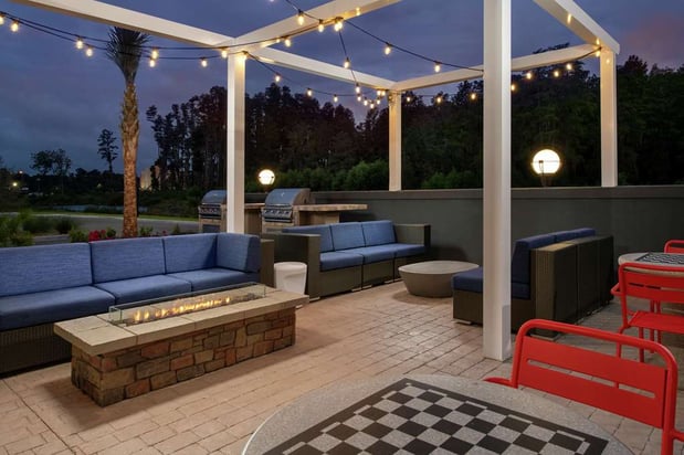 Images Tru by Hilton Lake City