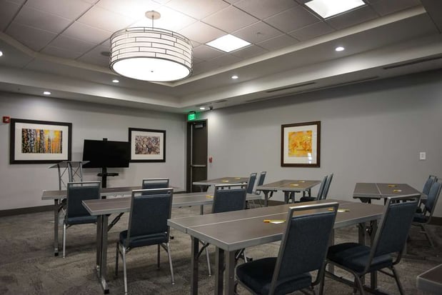 Images Hilton Garden Inn Louisville Mall of St. Matthews