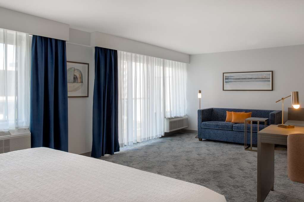 Images Hampton Inn by Hilton Winnipeg Downtown