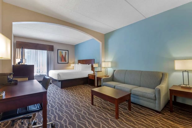 Images Best Western Plus Suites-Greenville