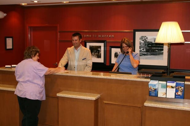 Images Hampton Inn & Suites Warren