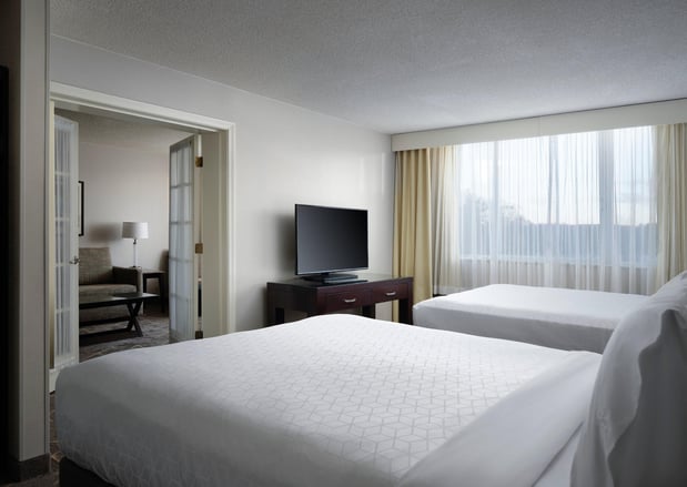 Images Holiday Inn & Suites Marlborough by IHG