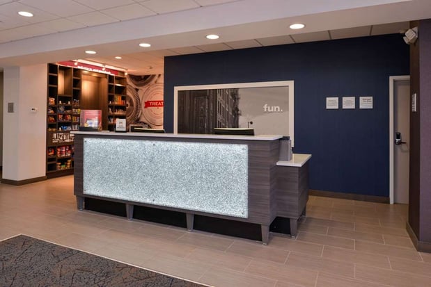 Images Hampton Inn & Suites Albany-East Greenbush