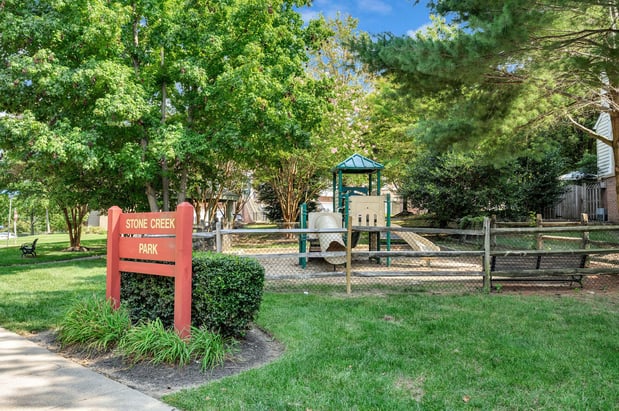 Images Camden Fair Lakes Apartments
