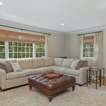Images Hannelore Kaplan, VP William Raveis Real Estate