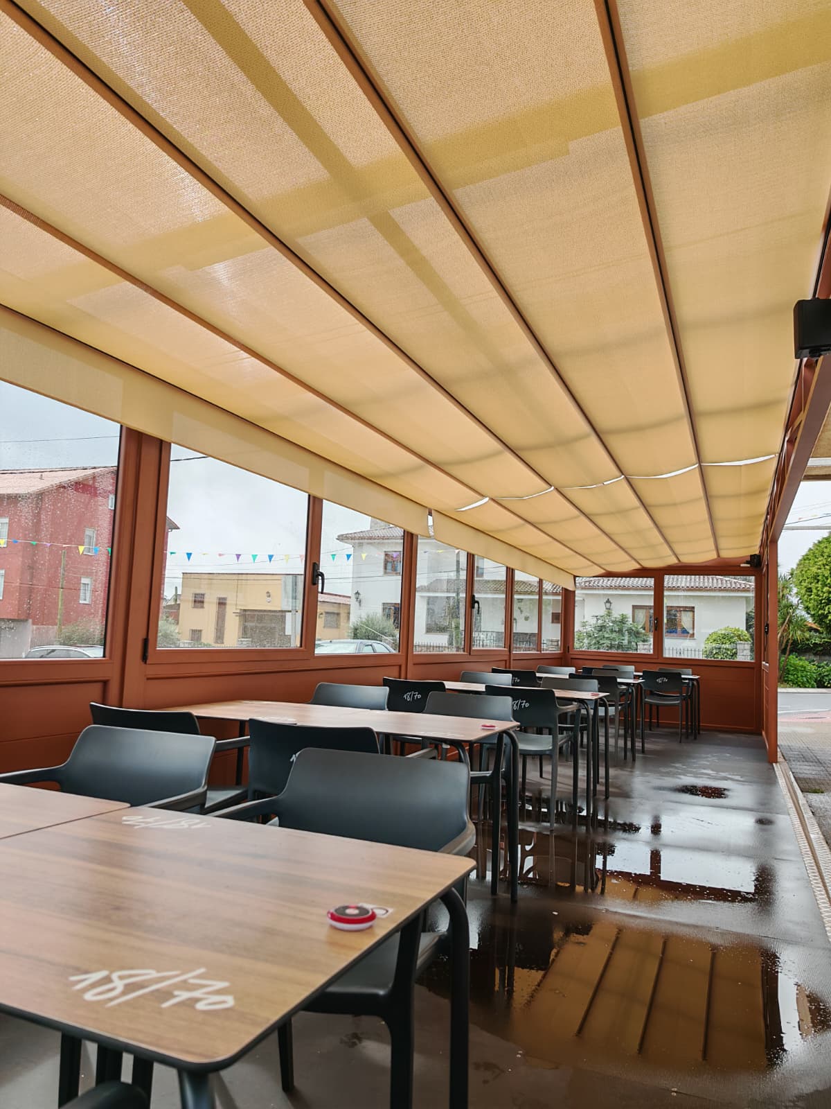 Images Sol y Lluvia - Expertos en Toldos y Pérgolas Bioclimáticas