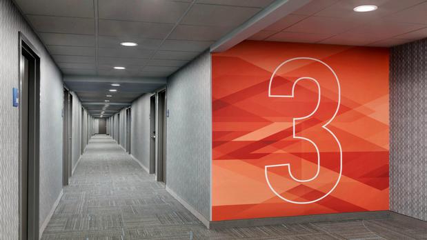 Images Holiday Inn Express Williamsbrg Busch Gardens Area by IHG