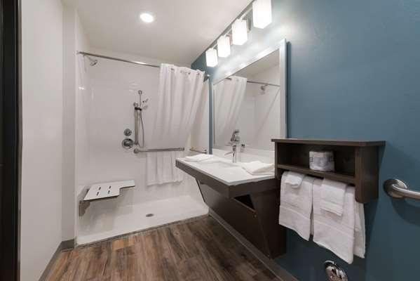 Images WoodSpring Suites Philadelphia Northeast