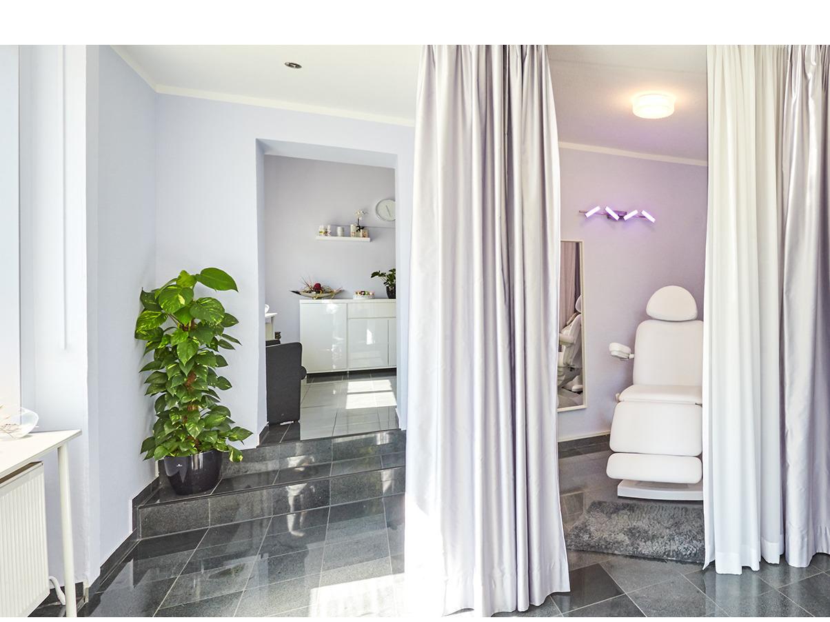 cosmea Aesthetic Studio, Kranichsteiner Strasse 2 in Frankfurt am Main
