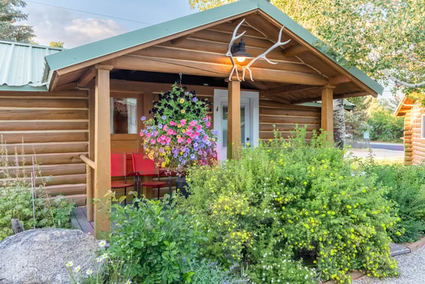 Images Log Cabin Motel