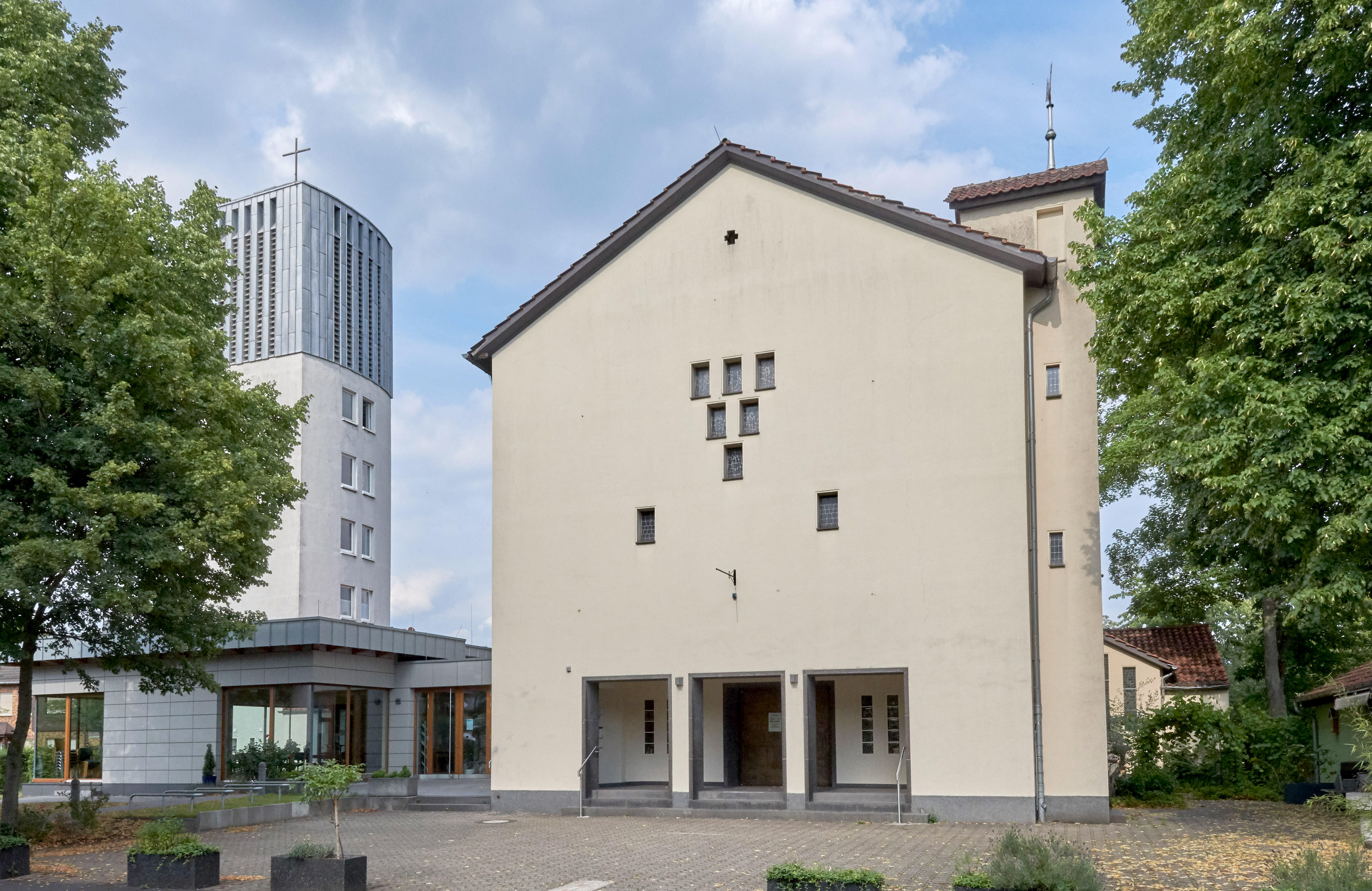 Kundenbild groß 1 Auferstehungskirche Ungelsheim - Auferstehungsgemeinde Duisburg Süd