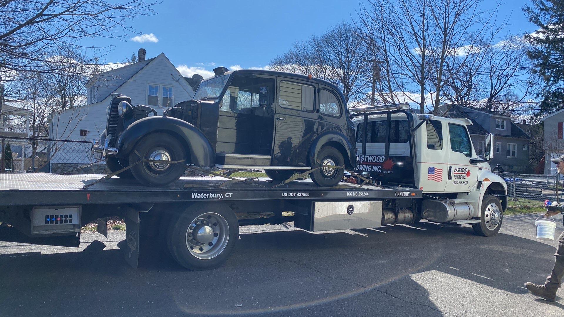 Contact us for Towing Services! Eastwood Towing Inc. Waterbury (203)754-4171
