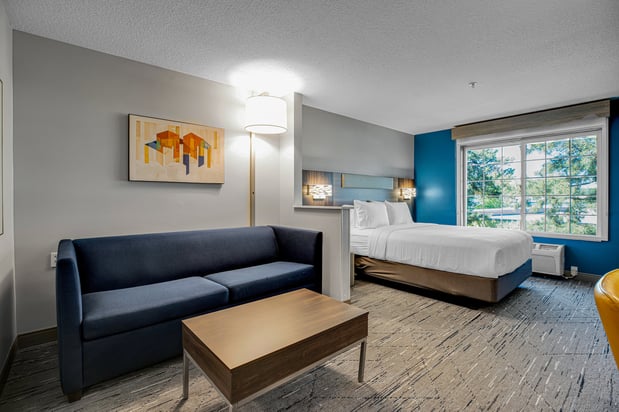 Images Holiday Inn Express & Suites Portland-Jantzen Beach by IHG