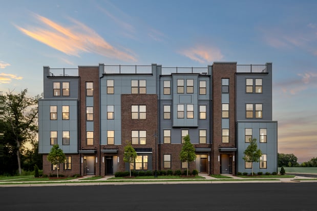 Images DRB Homes Uptown at One Loudoun