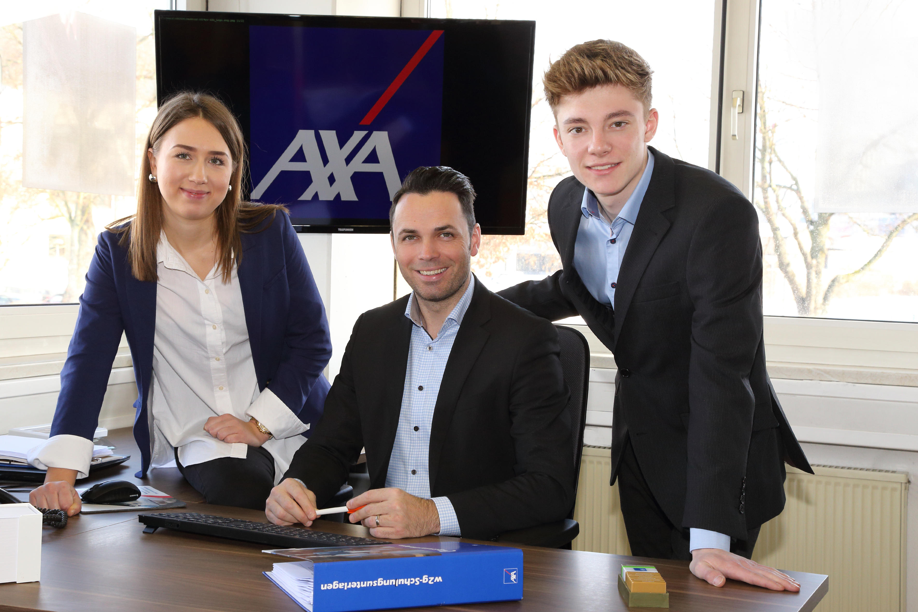 AXA Versicherungen Stefan Niebler, Bernecker Straße 79 in Bayreuth