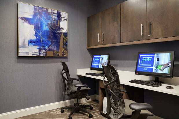 Images Hilton Garden Inn Cincinnati Northeast