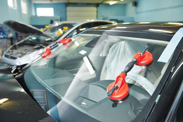 Images Sharky's Auto Glass Inc.