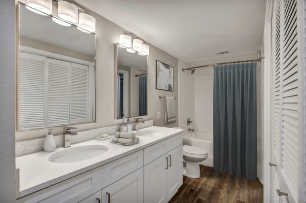 Images The Lodge at Lakeline Village