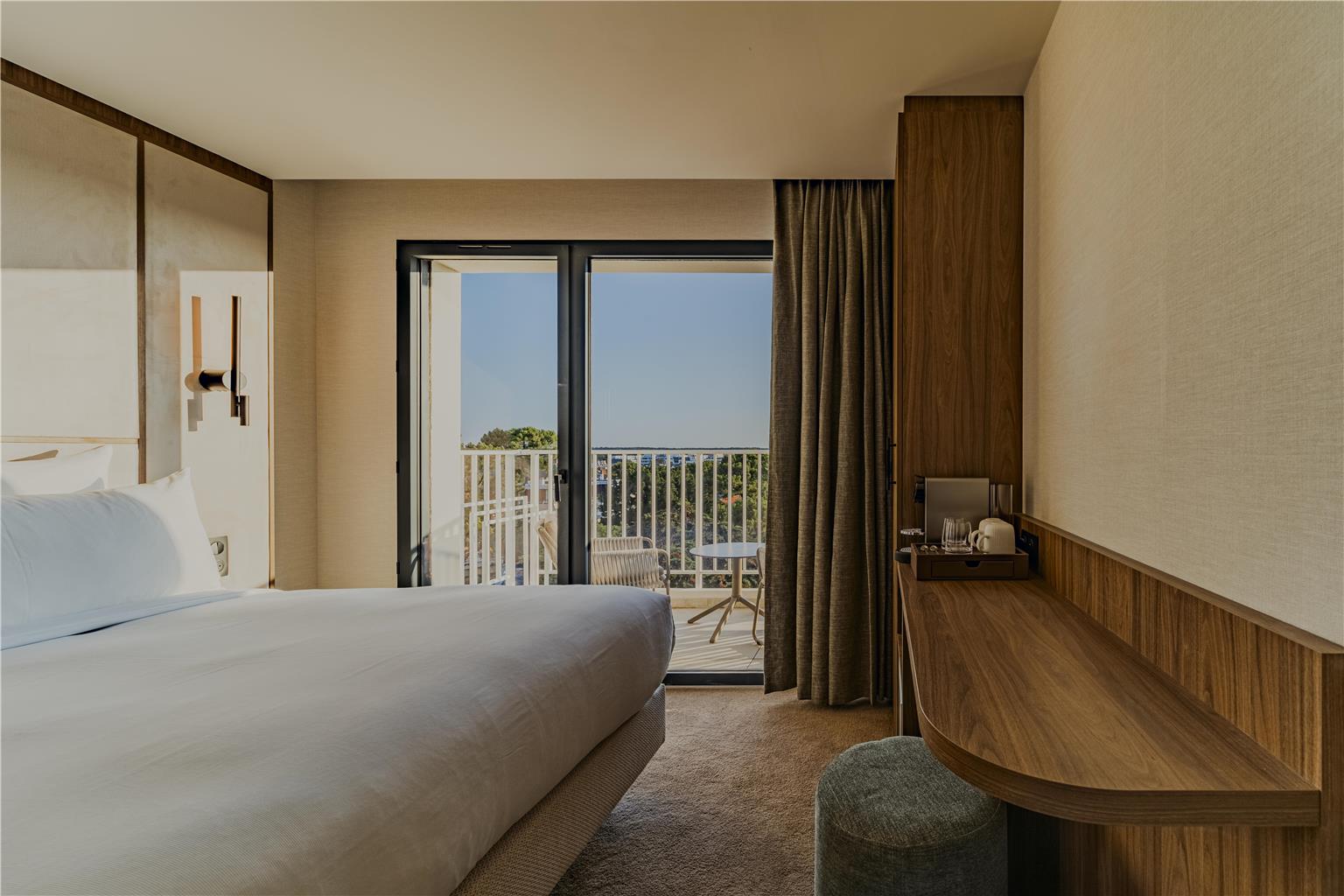 Standard Room - Pine Grove View