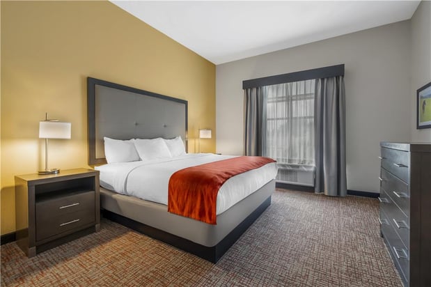 Images Best Western Plus Elizabethtown Inn & Suites