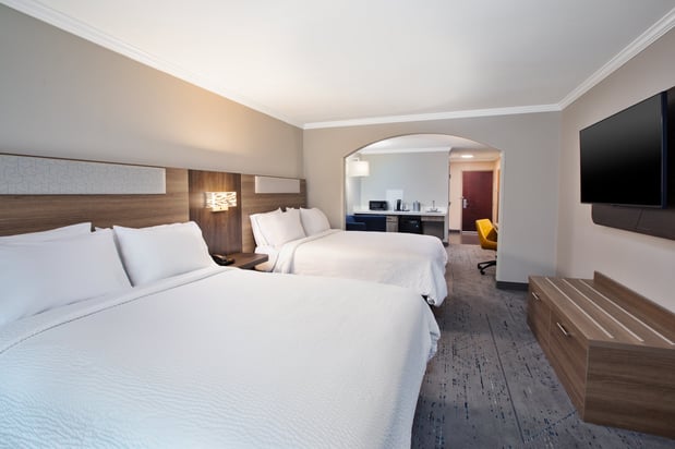 Images Holiday Inn Express & Suites Sumter by IHG